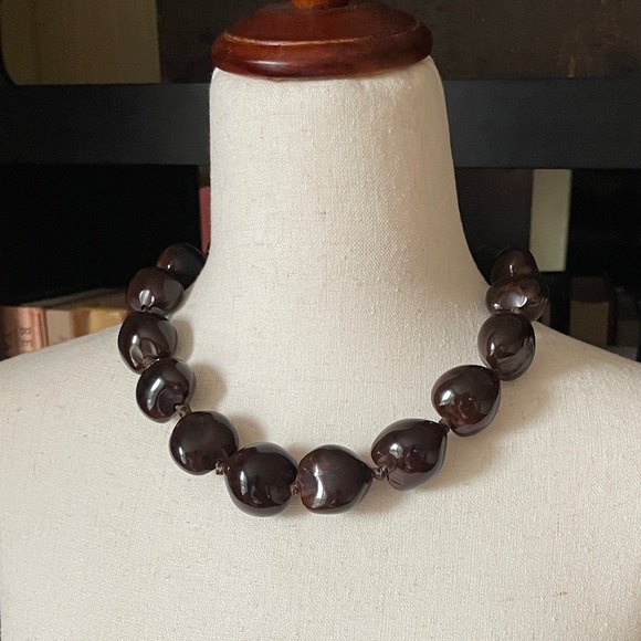 Hawaii Jewelry - vintage choker